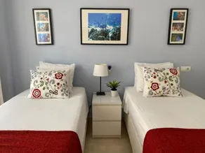 Apartment in La Mairena - Image 5