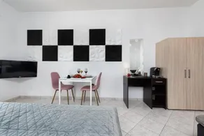 Anna Anton Apartment - Image 4