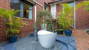 Lush North Byron home-Ocean views-12 min Byron Bay - Image 2