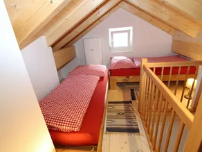 Cozy Holiday Home in Arnoldstein Near Ski Lift - Image 3