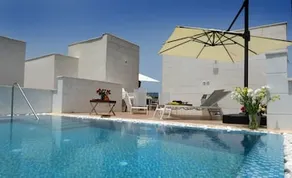 Luxurious Beach Penthouse - Image 5