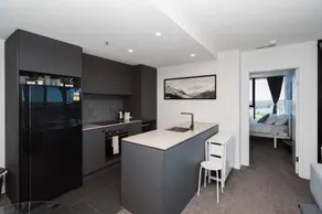 Modern 2b2b Apt 2 king bed 2 parking UC Westfield - Image 5