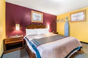 Cottage Inn & Self Storage - Image 4