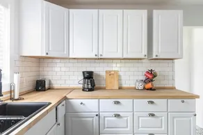Bustling Birmingham Bungalow - Image 3