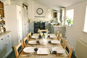 Elliotts House - Image 3