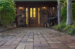 Hideaway Haven Bed and Breakfast - Image 2