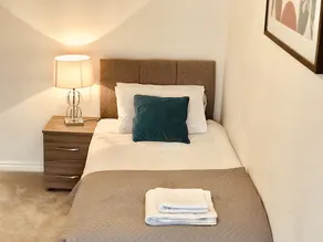Oasis Apartments Borehamwood - Image 3