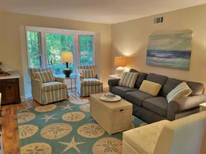 A Alluring Sea Home - Image 2