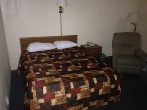 The Thunder Cove Hotel - Image 5