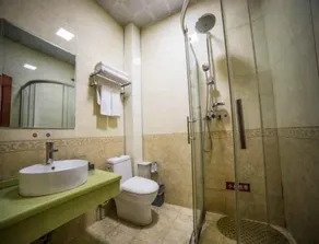 Wutaishan Gufeng Hotel - Image 5