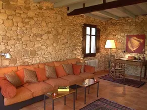 Casa rural de alquiler exclusivo en Girona Ideal para familias - Image 5