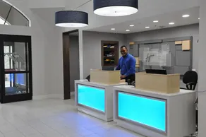 The Prominence Hotel & Suites - Image 4
