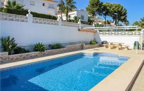 Nice Home In Tosal With 4 Bedrooms, Wifi And Outdoor Swimming Pool - Image 4