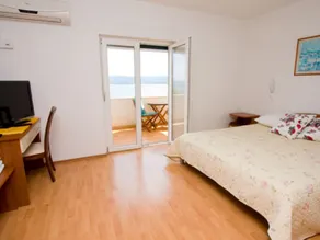 Apartment in Dalmatia Near the Sea - Image 5