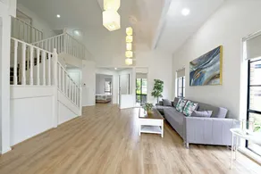 6 Bedrooms Contemporary Home Mill Park near SC - Image 4