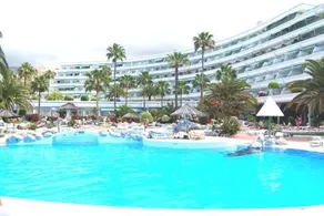 Studio mit Pool in Playa El Duque - Image 2