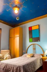 Artistic apartment with panoramic views - Image 2