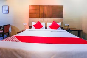 OYO 68409 Dera Guest House - Image 3
