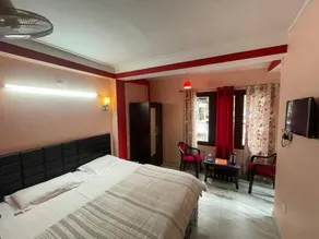 Luxury Yet Affordable Stay - Image 4