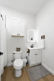 New Charming 2 bedroom Home Minutes to Downtown - Image 5