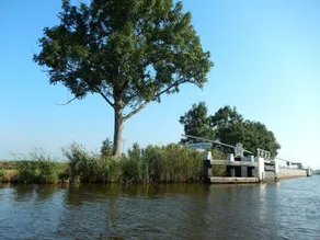 An Unique Holiday Home by the Water With a View of the Boats at Delftstrahuizen - Image 2