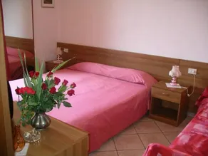 La Rosa - Image 2