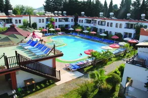 Club Cherry Apart - Image 1