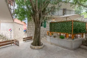 House Ante - Image 3