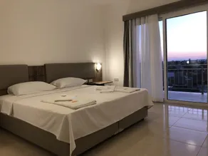 Deniz Airport Suites - Image 5