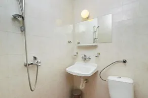 Hotel Yantra - Image 5