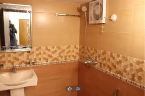Gold Star Hotel - Image 4