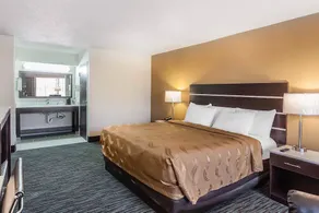 South Boston Inn - Image 2