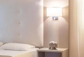 Niver Plaza Suites - Image 3
