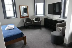The Crown & Anchor Hotel - Image 4