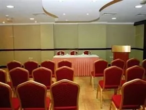 Baiti Hotel Apartments - Image 2