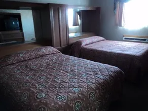 Hotel Monaco - Image 5
