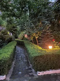 Larissa Hotel - Image 2