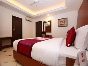 Emarald Hotel Cochin - Image 4