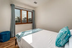 Margaret 5 Bedroom Home by RedAwning - Image 2