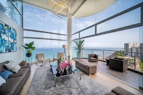 Penthouse Waterfront Private Pool - Image 2