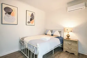 Cozy Home Near LA With Full Kitchen Laundry - Image 4