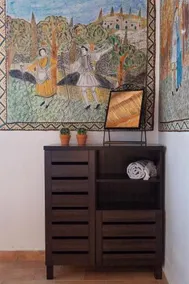 traditional sunnyside home - Image 4