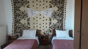 Aris Rooms - Image 2