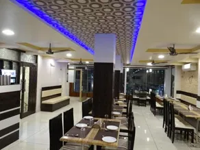 Hotel Kailash Inn - Image 4