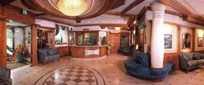 Alexander Hotel - Image 4