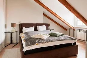 Town Hall Apartments - Image 5