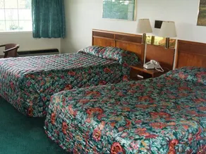 Red Carpet Inn Coxsackie - Image 4