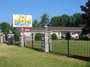 J&J Motel - Image 5