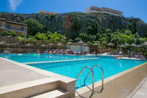 Finas Hotel - Image 4
