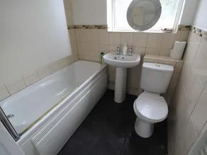 Two Bed Ground Floor Apartment Cardiff - Image 2